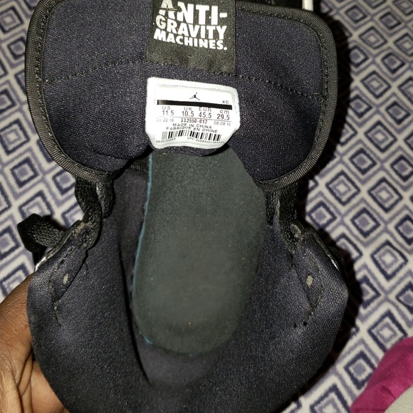 Shoes - Picture 7 of 8